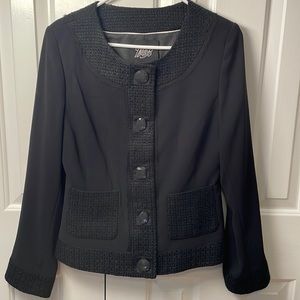 Beautiful NWT White House Black Market blazer. Snap closure under the buttons.